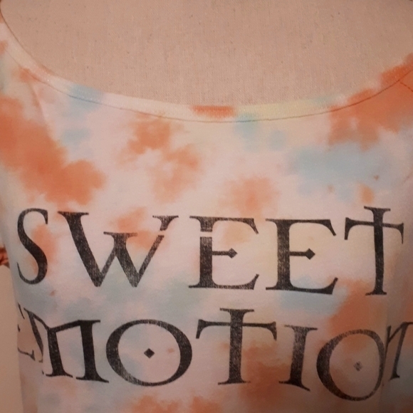 Tyedye tshirt - Picture 3 of 4